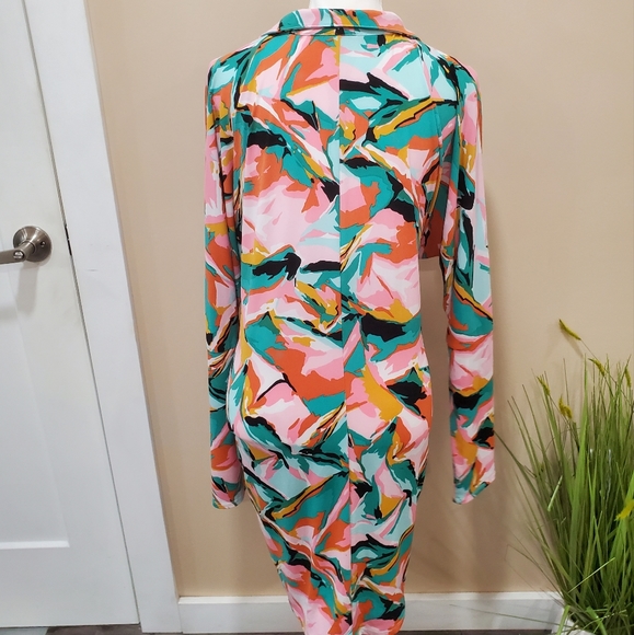 Bar 111 printed  stretch sleeve  ties around the waist dress - Picture 4 of 11
